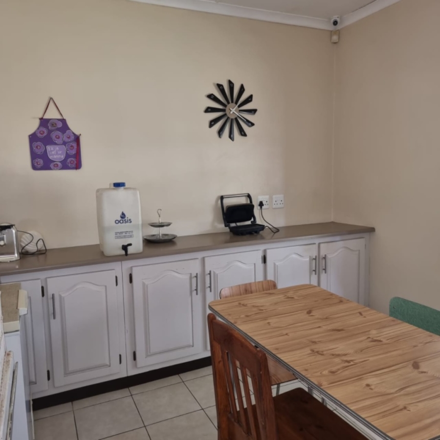 6 Bedroom Property for Sale in Parys Free State